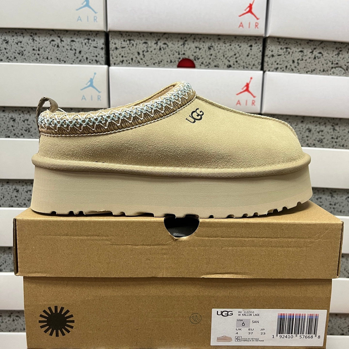 UGG Kallen Lace Platform Slipper – Suede Closed-Toe Mule with Shearling Lining, Blue & White Braided Collar Trim & Chunky Platform Sole in Sand