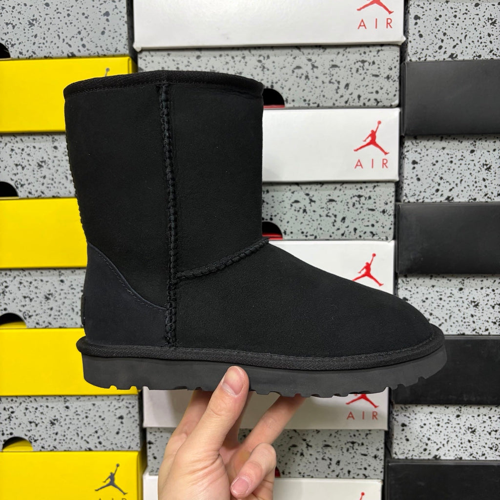 UGG Kallen Lace Classic Short Boot – Suede Boot with Shearling Lining, Tonal Back Seam & All-Black Classic Sole in Black