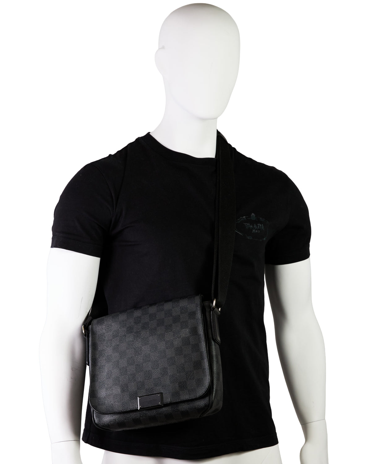 Louis Vuitton District PM