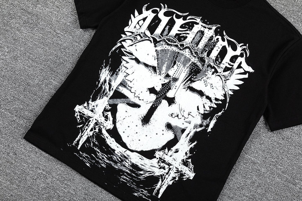 GUAPI Distressed Graphic T-Shirt