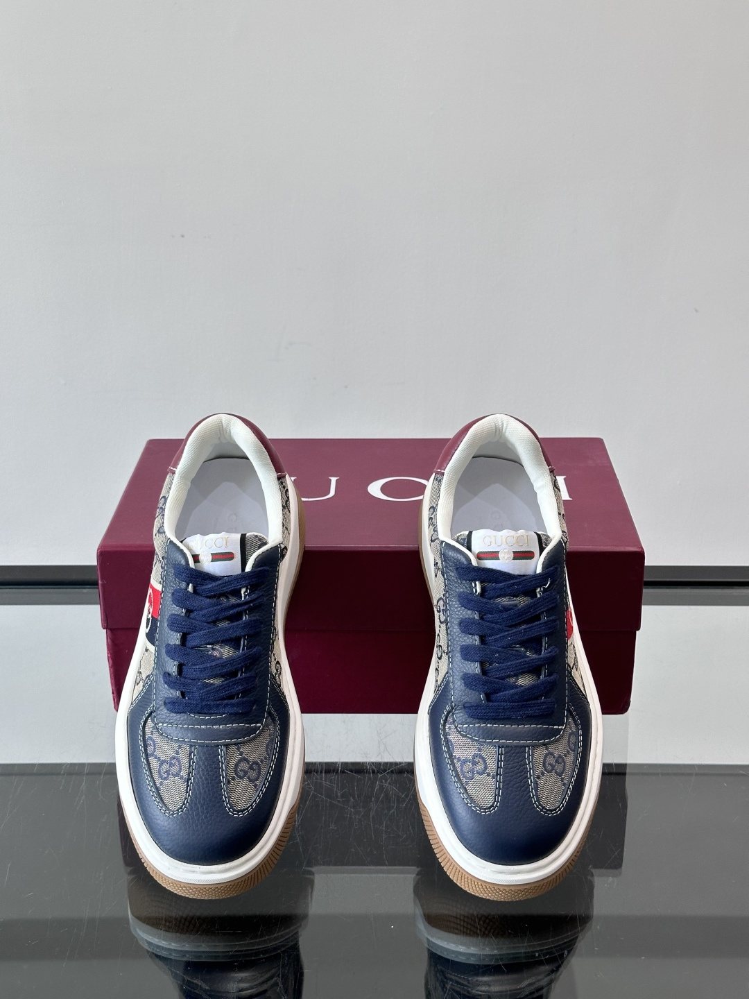 Gucci Men's Navy Monogram Stripe Low-Top Sneakers