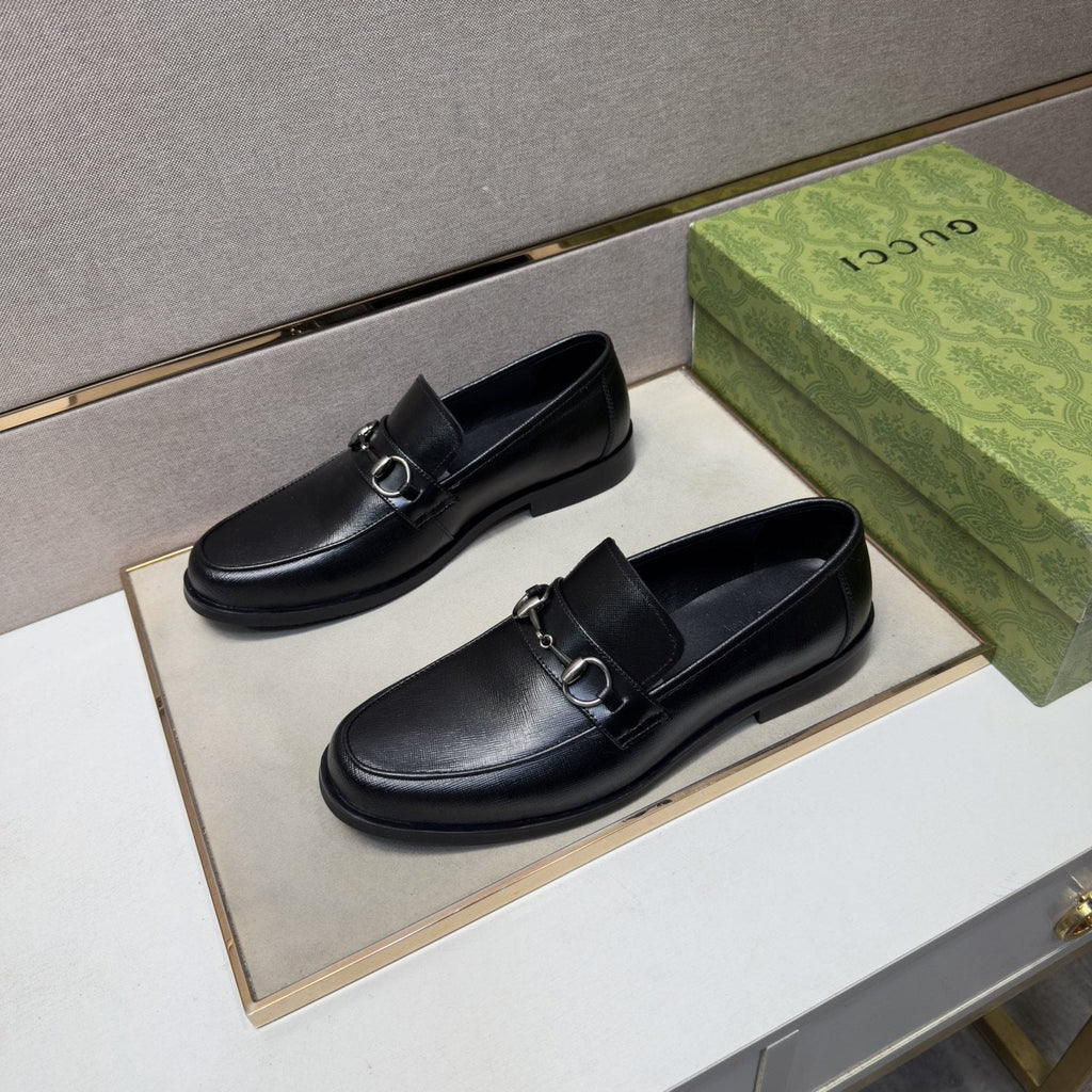 Gucci Men's Black Metal-Detail Loafers - Leather Lining