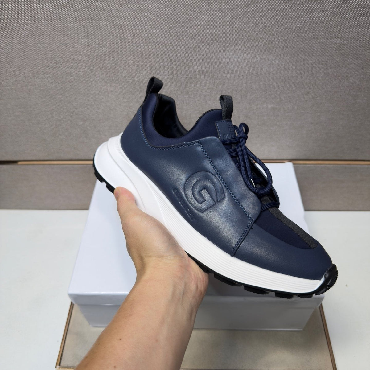 Givenchy Men's Navy Blue Low-Top Sneakers