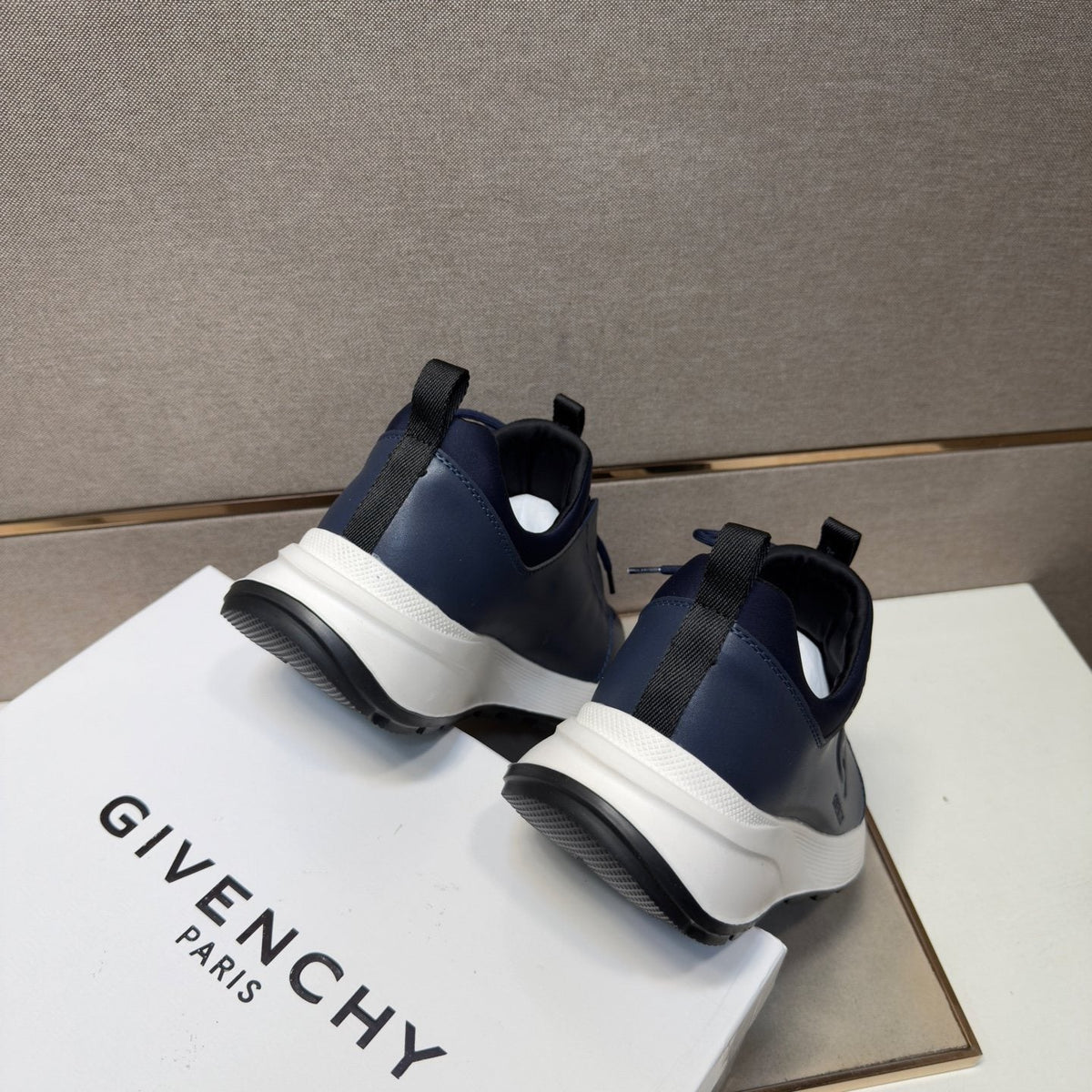 Givenchy Men's Navy Blue Low-Top Sneakers