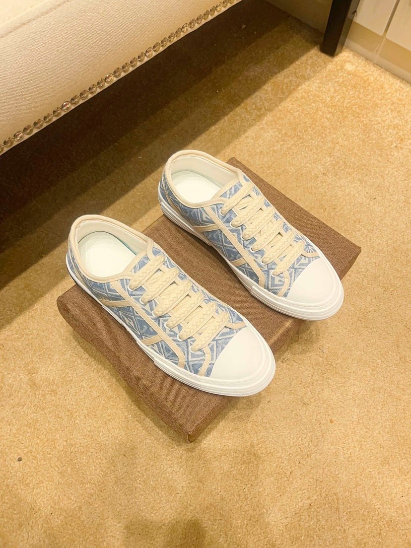 Thom Browne Men’s Pale Blue Patterned Low-Top Sneakers