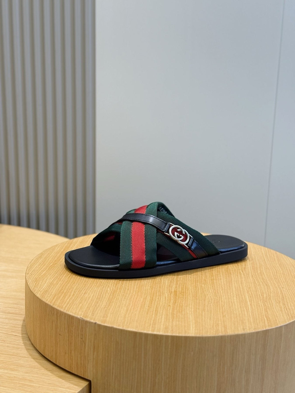 Gucci Green and Red Strap Sandals