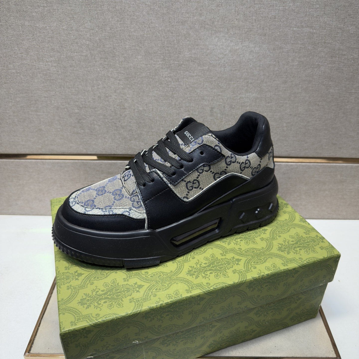 Gucci Men's GG Panel Low-Top Sneakers