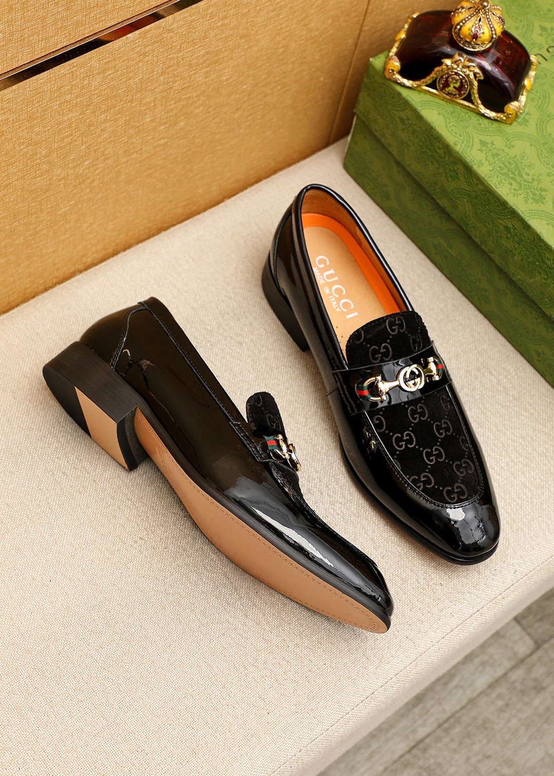 Gucci Glossy Bit Loafers
