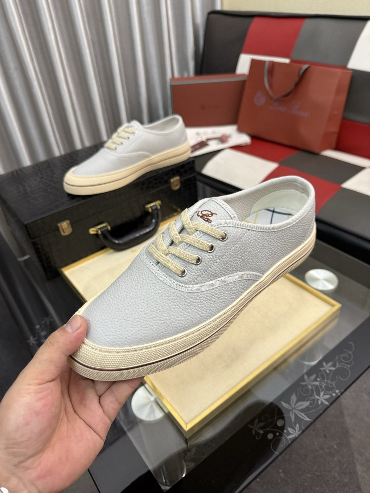 Men's Low-Top Lace-Up Casual Shoes