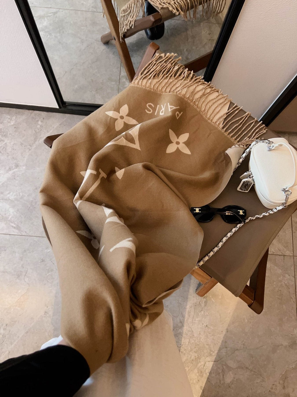 Louis Vuitton Fringed Monogram Scarf Shawl